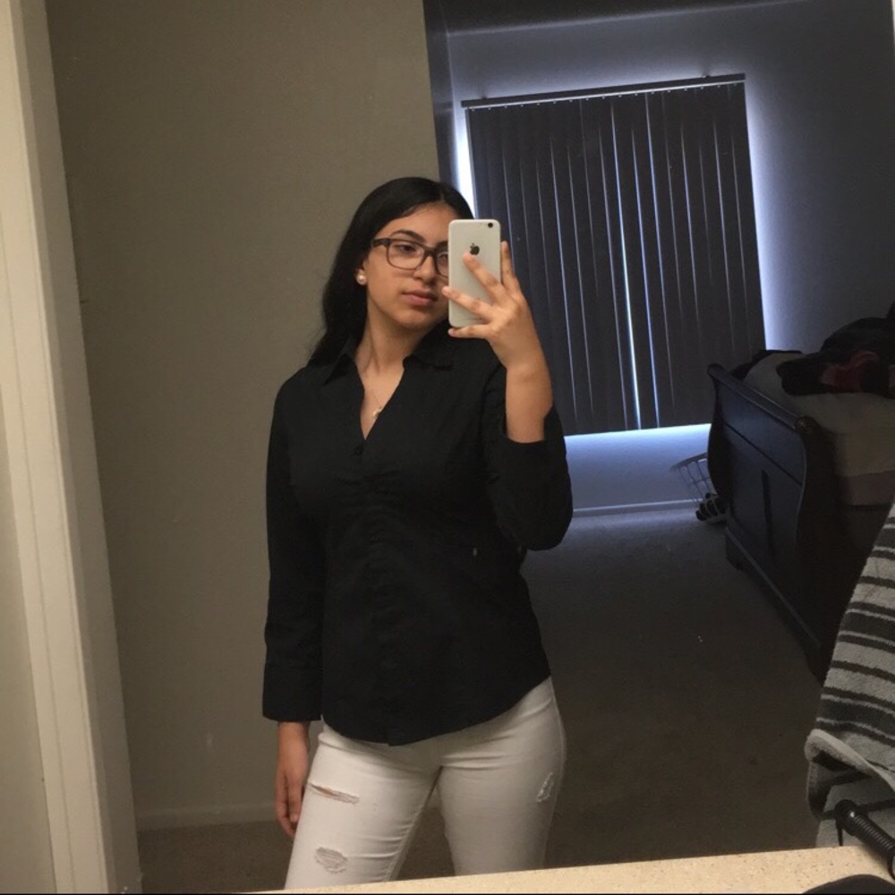 Meet your Posher, Alyssa